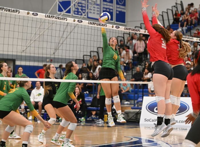 Mater Dei 3, Mira Costa 0 2023 girls vball SS D1 championship by Heston Quan 11-04-2023110420233 (3)